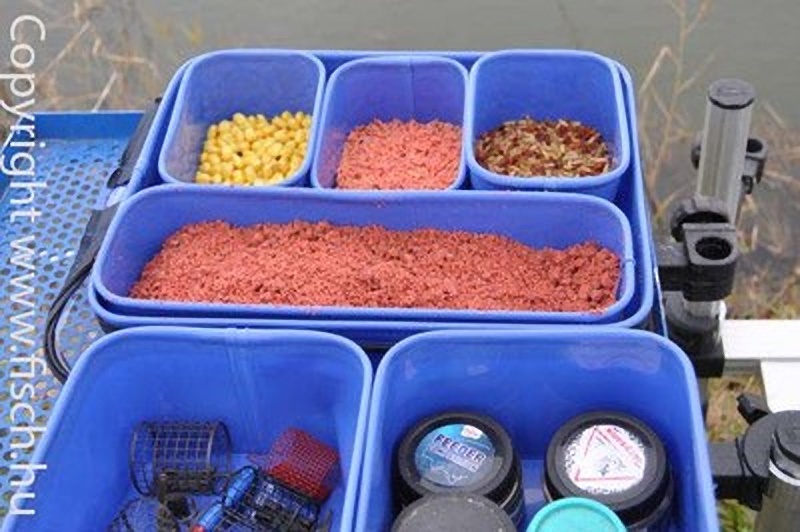 Praktika és elegancia a vízparton